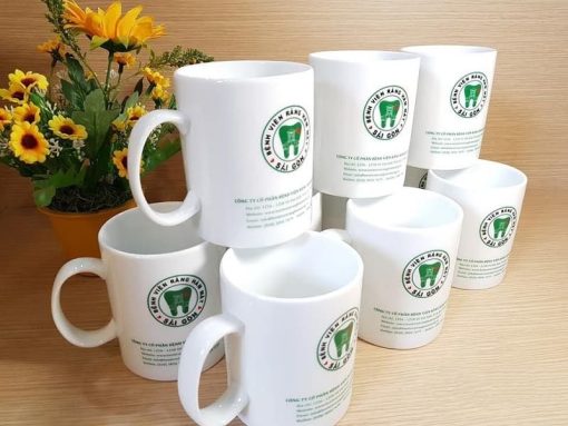 Cốc sứ in logo quà tặng khách hàng đẹp, in giá rẻ nhất Hà Nội