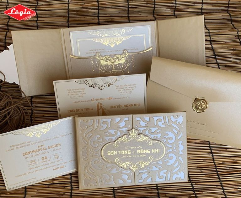 Mẫu thiệp cưới đầy sang trọng