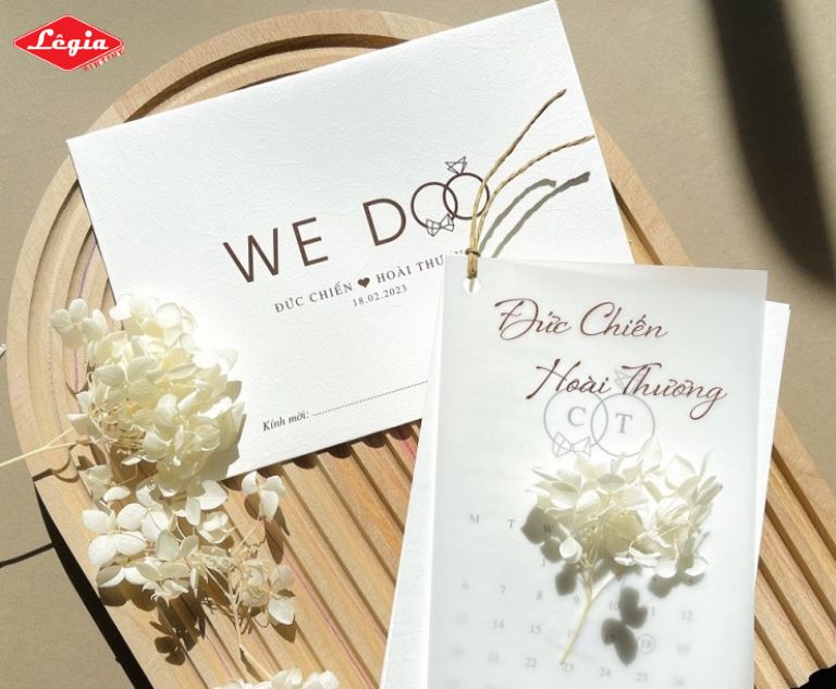 in thiệp cưới nhanh Mẫu thiệp cưới mang nét đẹp hiện đại, sang trọng